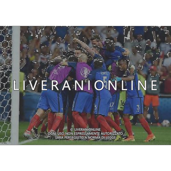 UEFA Francia EURO 2016 Final Tournament Semi-finals Marsiglia - 07.07.2016 Germania-Francia Nella Foto:griezmann esultanza dopo il secondo gol - abbracci /Ph.Vitez-Ag. Aldo Liverani