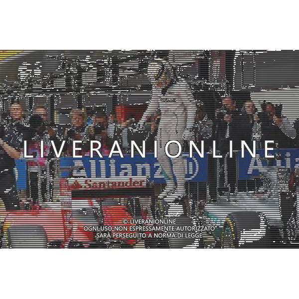 Lewis Hamilton (GBR) Mercedes AMG F1 W07 Hybrid celebrates his pole position in parc ferme. 09.07.2016. Formula 1 World Championship, Rd 10, British Grand Prix, Silverstone, England, Qualifying Day. AG ALDO LIVERANI SAS ONLY ITALY