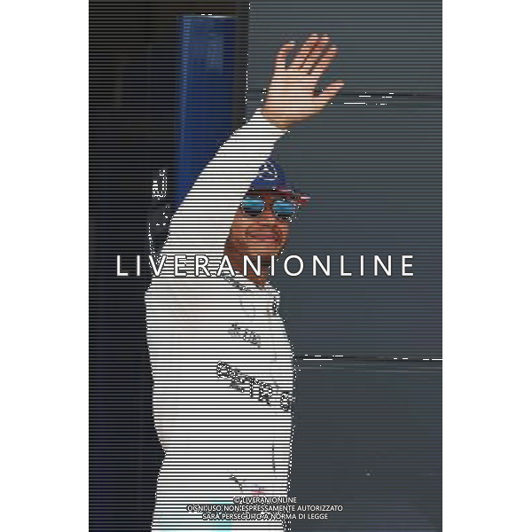 Lewis Hamilton (GBR) Mercedes AMG F1 celebrates his pole position in parc ferme. 09.07.2016. Formula 1 World Championship, Rd 10, British Grand Prix, Silverstone, England, Qualifying Day. AG ALDO LIVERANI SAS ONLY ITALY