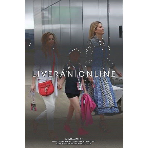 Geri Halliwell (GBR) Singer (Left) with daughter Bluebell. 10.07.2016. Formula 1 World Championship, Rd 10, British Grand Prix, Silverstone, England, Race Day. / AGENZIA ALDO LIVERANI SAS - ITALY ONLY EDITORIAL USE ONLY