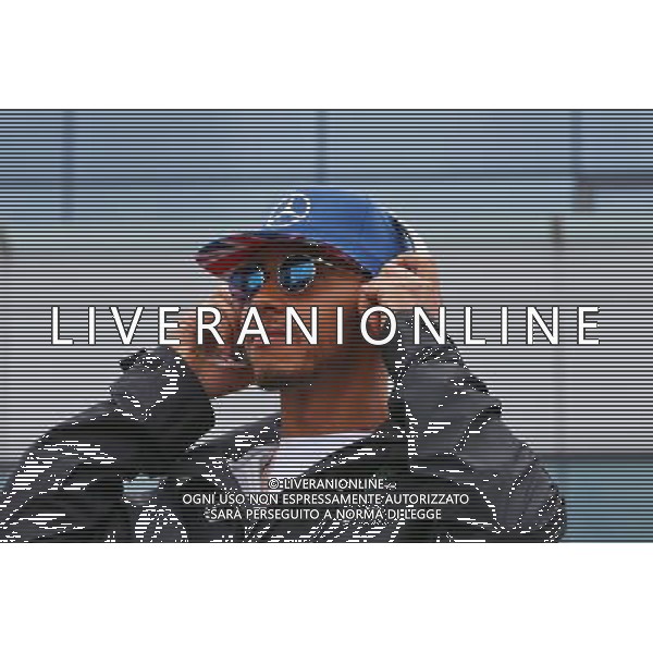 Lewis Hamilton (GBR) Mercedes AMG F1 on the drivers parade. 10.07.2016. Formula 1 World Championship, Rd 10, British Grand Prix, Silverstone, England, Race Day. / AGENZIA ALDO LIVERANI SAS - ITALY ONLY EDITORIAL USE ONLY