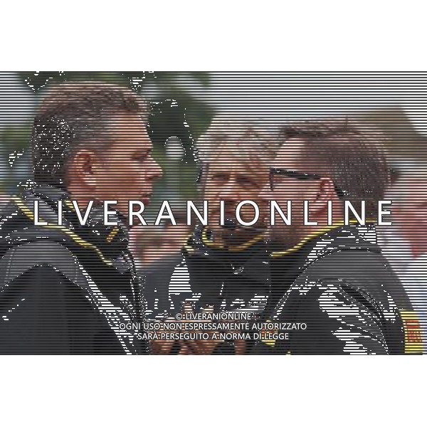 Mario Isola (ITA) Pirelli Racing Manager (Left) with Paul Hembery (GBR) Pirelli Motorsport Director (Right). 10.07.2016. Formula 1 World Championship, Rd 10, British Grand Prix, Silverstone, England, Race Day. / AGENZIA ALDO LIVERANI SAS - ITALY ONLY EDITORIAL USE ONLY