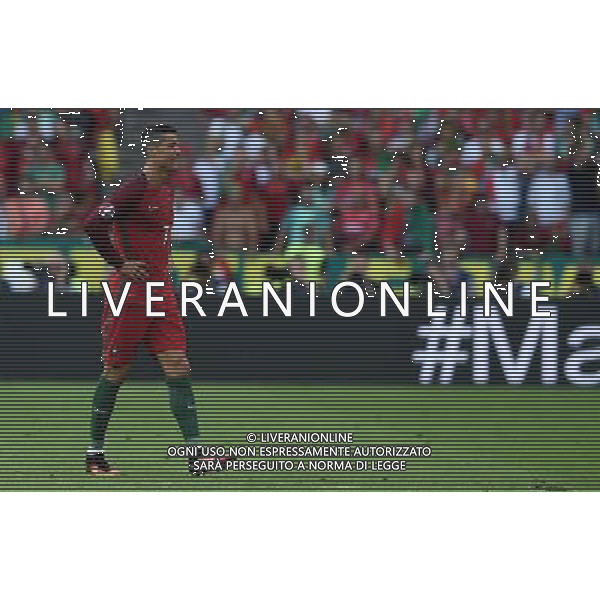 UEFA Francia EURO 2016 Final Tournament Final Parigi Saint-Denis - 10.07.2016 Portogallo-Francia Nella Foto: cristiano ronaldo resta in campo sofferente e dolorante dopo l\'infortunio /Ph.Vitez-Ag. Aldo Liverani