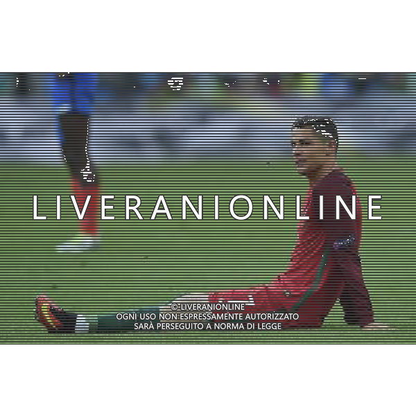 UEFA Francia EURO 2016 Final Tournament Final Parigi Saint-Denis - 10.07.2016 Portogallo-Francia Nella Foto: cristiano ronaldo a terra sofferente e dolorante dopo l\'infortunio, e esce dal campo in lacrime /Ph.Vitez-Ag. Aldo Liverani