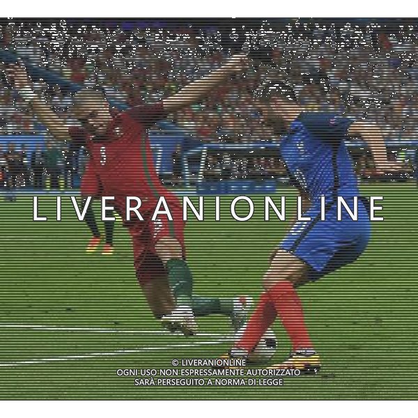 UEFA Francia EURO 2016 Final Tournament Final Parigi Saint-Denis - 10.07.2016 Portogallo-Francia Nella Foto:gicnac salta pepe prima del palo /Ph.Vitez-Ag. Aldo Liverani