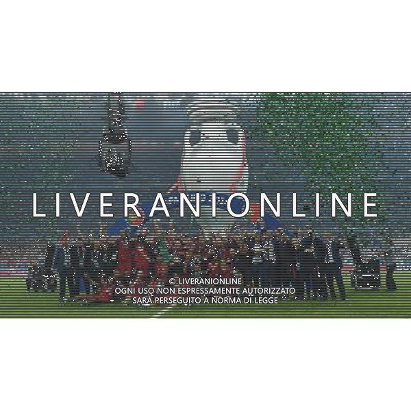 UEFA Francia EURO 2016 Final Tournament Final Parigi Saint-Denis - 10.07.2016 Portogallo-Francia Nella Foto:foto di gruppo portogallo con la coppa /Ph.Vitez-Ag. Aldo Liverani