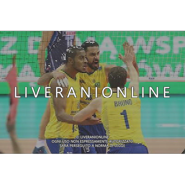 13.07.2016 KRAKOW TAURON ARENA UL. LEMA 7 ( POLAND ) SIATKOWKA MEZCZYZN ( MEN\'S VOLLEYBALL ) FINAL LIGI SWIATOWEJ 2016 - FINAL SIX ( FIVB WORLD LEAGUE FINALS KRAKOW 2016 ) MECZ BRAZYLIA - WLOCHY ( GAME BRAZIL - ITALY ) NZ (L) RICARDO LUCARELLI , (C) MAURICIO BORGES ALMEIDA SILVA , (P) BRUNO MOSSA REZENDE FOTO JAKUB PIASECKI / CYFRASPORT / NEWSPIX.PL --- Newspix.pl AG ALDO LIVERANI SAS ONLY ITALY *** Local Caption *** www.newspix.pl mail us: info@newspix.pl call us: 0048 022 23 22 222 --- Polish Picture Agency by Ringier Axel Springer Poland