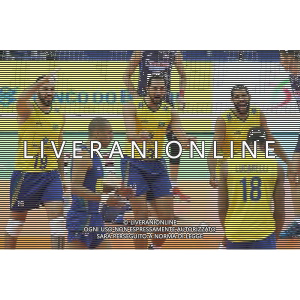 13.07.2016 KRAKOW TAURON ARENA UL. LEMA 7 ( POLAND ) SIATKOWKA MEZCZYZN ( MEN\'S VOLLEYBALL ) FINAL LIGI SWIATOWEJ 2016 - FINAL SIX ( FIVB WORLD LEAGUE FINALS KRAKOW 2016 ) MECZ BRAZYLIA - WLOCHY ( GAME BRAZIL - ITALY ) NZ OD LEWEJ MAURICIO BORGES ALMEIDA SILVA , SERGIO DUTRA SANTOS , MAURICIO SOUZA , WALLACE DE SOUZA RADOSC FOTO JAKUB PIASECKI / CYFRASPORT / NEWSPIX.PL --- Newspix.pl AG ALDO LIVERANI SAS ONLY ITALY *** Local Caption *** www.newspix.pl mail us: info@newspix.pl call us: 0048 022 23 22 222 --- Polish Picture Agency by Ringier Axel Springer Poland