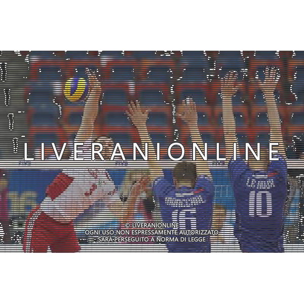 13.07.2016 KRAKOW TAURON ARENA UL. LEMA 7 ( POLAND ) SIATKOWKA MEZCZYZN ( MEN\'S VOLLEYBALL ) FINAL LIGI SWIATOWEJ 2016 - FINAL SIX ( FIVB WORLD LEAGUE FINALS KRAKOW 2016 ) MECZ POLSKA - FRANCJA ( GAME POLAND - FRANCE ) NZ (L) ATAK DAWID KONARSKI FOTO JAKUB PIASECKI / CYFRASPORT / NEWSPIX.PL --- Newspix.pl *** Local Caption *** www.newspix.pl mail us: info@newspix.pl call us: 0048 022 23 22 222 --- Polish Picture Agency by Ringier Axel Springer Poland