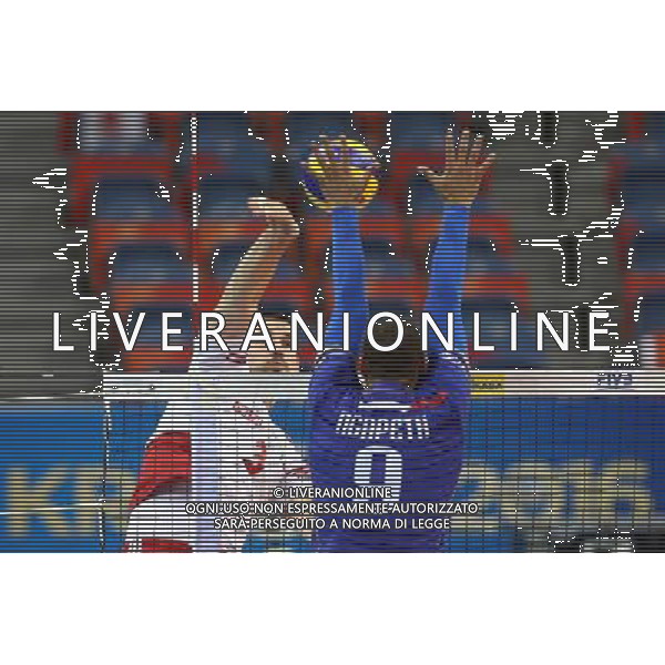 13.07.2016 KRAKOW TAURON ARENA UL. LEMA 7 ( POLAND ) SIATKOWKA MEZCZYZN ( MEN\'S VOLLEYBALL ) FINAL LIGI SWIATOWEJ 2016 - FINAL SIX ( FIVB WORLD LEAGUE FINALS KRAKOW 2016 ) MECZ POLSKA - FRANCJA ( GAME POLAND - FRANCE ) NZ (L) DAWID KONARSKI FOTO JAKUB PIASECKI / CYFRASPORT / NEWSPIX.PL --- Newspix.pl *** Local Caption *** www.newspix.pl mail us: info@newspix.pl call us: 0048 022 23 22 222 --- Polish Picture Agency by Ringier Axel Springer Poland