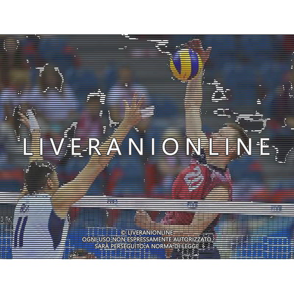 2016.07.14 Krakow Siatkowka mezczyzn Liga Swiatowa 2016 Finaly Wlochy - USA N/z David Smith (USA) Foto Lukasz Laskowski / PressFocus 2016.07.14 Krakow FIVB Volleyball World League Finals Italy vs USA David Smith (USA) Credit: Lukasz Laskowski / PressFocus / NEWSPIX.PL --- Newspix.pl /AGENZIA ALDO LIVERANI SAS - ITALY ONLY EDITORIAL USE ONLY USA - ITALIA Volley Men World League 2016 torneo finale FIVB VOLLEY WORLD LEAGUE FINAL SIX 2016 - CRACOVIA 14/07/2016 *** Local Caption *** www.newspix.pl mail us: info@newspix.pl call us: 0048 022 23 22 222 --- Polish Picture Agency by Ringier Axel Springer Poland