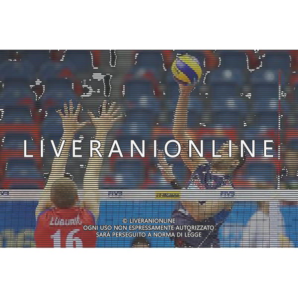 16.07.2016 KRAKOW TAURON ARENA UL. LEMA 7 ( POLAND ) SIATKOWKA MEZCZYZN ( MEN\'S VOLLEYBALL ) FINAL LIGI SWIATOWEJ 2016 - FINAL SIX ( FIVB WORLD LEAGUE FINALS KRAKOW 2016 ) POLFINAL WLOCHY -SERBIA (SEMI FINAL GAME ITALY - SERBIA) NZ (P) OSMANY JUANTORENA FOTO JAKUB PIASECKI / CYFRASPORT / NEWSPIX.PL --- Newspix.pl /AGENZIA ALDO LIVERANI SAS - ONLY ITALY - SERBIA - ITALIA Volley Men World League 2016 semifinale FIVB VOLLEY WORLD LEAGUE FINAL SIX 16/07/2016 *** Local Caption *** www.newspix.pl mail us: info@newspix.pl call us: 0048 022 23 22 222 --- Polish Picture Agency by Ringier Axel Springer Poland