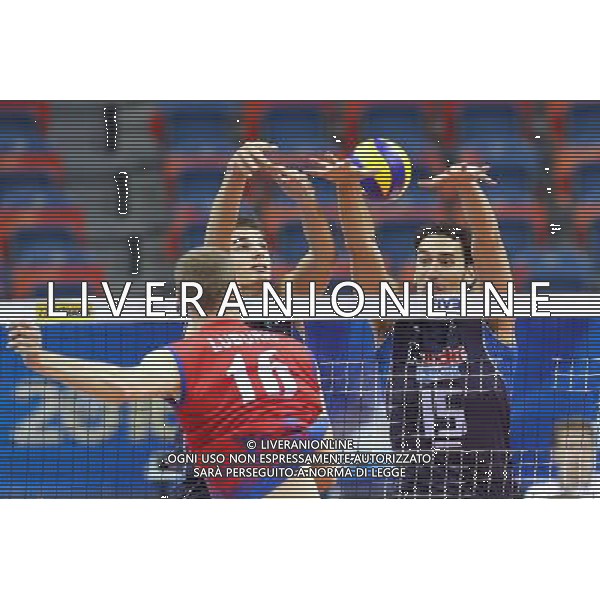 16.07.2016 KRAKOW TAURON ARENA UL. LEMA 7 ( POLAND ) SIATKOWKA MEZCZYZN ( MEN\'S VOLLEYBALL ) FINAL LIGI SWIATOWEJ 2016 - FINAL SIX ( FIVB WORLD LEAGUE FINALS KRAKOW 2016 ) POLFINAL WLOCHY -SERBIA (SEMI FINAL GAME ITALY - SERBIA) NZ (L) DRAZEN LUBURIC , (C) SIMONE GIANNELLI , (P) TOMISLAV DOKIC FOTO JAKUB PIASECKI / CYFRASPORT / NEWSPIX.PL --- Newspix.pl /AGENZIA ALDO LIVERANI SAS - ONLY ITALY - SERBIA - ITALIA Volley Men World League 2016 semifinale FIVB VOLLEY WORLD LEAGUE FINAL SIX 16/07/2016 *** Local Caption *** www.newspix.pl mail us: info@newspix.pl call us: 0048 022 23 22 222 --- Polish Picture Agency by Ringier Axel Springer Poland