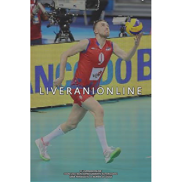 16.07.2016 KRAKOW TAURON ARENA UL. LEMA 7 ( POLAND ) SIATKOWKA MEZCZYZN ( MEN\'S VOLLEYBALL ) FINAL LIGI SWIATOWEJ 2016 - FINAL SIX ( FIVB WORLD LEAGUE FINALS KRAKOW 2016 ) POLFINAL WLOCHY -SERBIA (SEMI FINAL GAME ITALY - SERBIA) NZ NIKOLA JOVOVIC SYLWETKA FOTO JAKUB PIASECKI / CYFRASPORT / NEWSPIX.PL --- Newspix.pl *** Local Caption *** www.newspix.pl mail us: info@newspix.pl call us: 0048 022 23 22 222 --- Polish Picture Agency by Ringier Axel Springer Poland
