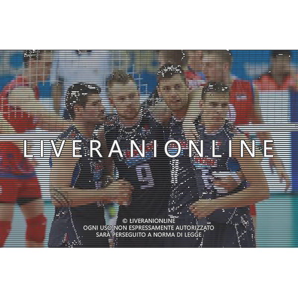 16.07.2016 KRAKOW TAURON ARENA UL. LEMA 7 ( POLAND ) SIATKOWKA MEZCZYZN ( MEN\'S VOLLEYBALL ) FINAL LIGI SWIATOWEJ 2016 - FINAL SIX ( FIVB WORLD LEAGUE FINALS KRAKOW 2016 ) POLFINAL WLOCHY -SERBIA (SEMI FINAL GAME ITALY - SERBIA) NZ OD LEWEJ FILIPPO LANZA , IVAN ZAYTSEV , SIMONE BUTTI , SIMONE GIANNELLI FOTO JAKUB PIASECKI / CYFRASPORT / NEWSPIX.PL --- Newspix.pl *** Local Caption *** www.newspix.pl mail us: info@newspix.pl call us: 0048 022 23 22 222 --- Polish Picture Agency by Ringier Axel Springer Poland