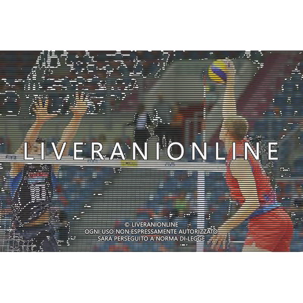 2016.07.16 KRAKOW - TAURON ARENA LIGA SWIATOWA SIATKOWKA MEZCZYZN POL FINAL SERBIA - WLOCHY NZ NIKOLA JOVOVIC SERBIA FILIPPO LANZA WLOCHY FOT. LUKASZ WIESZALA / FOKUSMEDIA / NEWSPIX.PL --- Newspix.pl AG ALDO LIVERANI SAS ONLY ITALY *** Local Caption *** www.newspix.pl mail us: info@newspix.pl call us: 0048 022 23 22 222 --- Polish Picture Agency by Ringier Axel Springer Poland