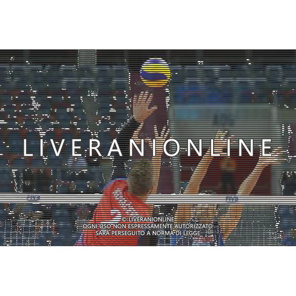 2016.07.16 KRAKOW - TAURON ARENA LIGA SWIATOWA SIATKOWKA MEZCZYZN POL FINAL SERBIA - WLOCHY NZ UROS KOVACEVIC SERBIA FOT. LUKASZ WIESZALA / FOKUSMEDIA / NEWSPIX.PL --- Newspix.pl AG ALDO LIVERANI SAS ONLY ITALY *** Local Caption *** www.newspix.pl mail us: info@newspix.pl call us: 0048 022 23 22 222 --- Polish Picture Agency by Ringier Axel Springer Poland