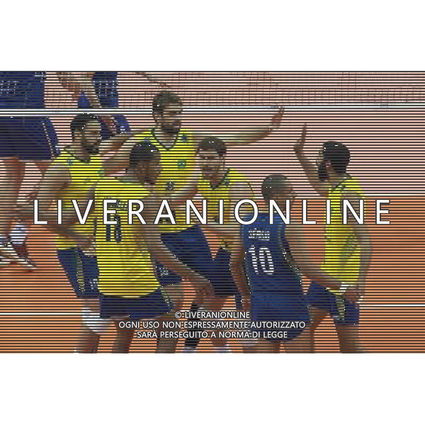 16.07.2016 KRAKOW TAURON ARENA UL. LEMA 7 ( POLAND ) SIATKOWKA MEZCZYZN ( MEN\'S VOLLEYBALL ) FINAL LIGI SWIATOWEJ 2016 - FINAL SIX ( FIVB WORLD LEAGUE FINALS KRAKOW 2016 ) POLFINAL FRANCJA - BRASILIA (SEMI FINAL GAME FRANCE - BRASIL ) NZ OD LEWEJ MAURICIO BORGES ALMEIDA SILVA , RICARDO LUCARELLI , LUCAS SAATKAMP , BRUNO MOSSA REZENDE , SERGIO DUTRA SANTOS , WALLACE DE SOUZA FOTO JAKUB PIASECKI / CYFRASPORT / NEWSPIX.PL --- Newspix.pl AG ALDO LIVERANI SAS ONLY ITALY *** Local Caption *** www.newspix.pl mail us: info@newspix.pl call us: 0048 022 23 22 222 --- Polish Picture Agency by Ringier Axel Springer Poland