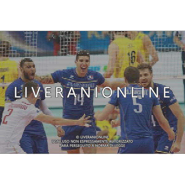 16.07.2016 KRAKOW TAURON ARENA UL. LEMA 7 ( POLAND ) SIATKOWKA MEZCZYZN ( MEN\'S VOLLEYBALL ) FINAL LIGI SWIATOWEJ 2016 - FINAL SIX ( FIVB WORLD LEAGUE FINALS KRAKOW 2016 ) POLFINAL FRANCJA - BRASILIA (SEMI FINAL GAME FRANCE - BRASIL ) NZ OD LEWEJ JENIA GREBENNIKOV , ERVIN NGAPETH , NICOLAS LE GOFF , TREVOR CLEVENTO , ANTONIO ROUZIER FOTO JAKUB PIASECKI / CYFRASPORT / NEWSPIX.PL --- Newspix.pl AG ALDO LIVERANI SAS ONLY ITALY *** Local Caption *** www.newspix.pl mail us: info@newspix.pl call us: 0048 022 23 22 222 --- Polish Picture Agency by Ringier Axel Springer Poland