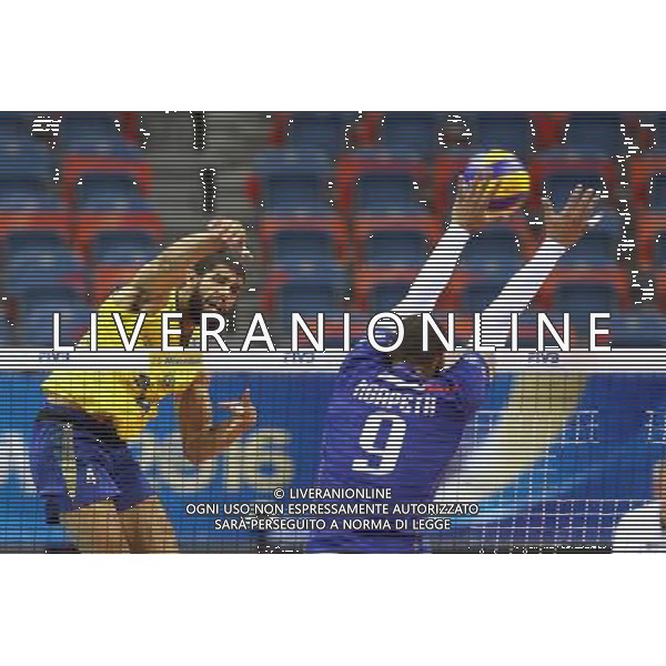 16.07.2016 KRAKOW TAURON ARENA UL. LEMA 7 ( POLAND ) SIATKOWKA MEZCZYZN ( MEN\'S VOLLEYBALL ) FINAL LIGI SWIATOWEJ 2016 - FINAL SIX ( FIVB WORLD LEAGUE FINALS KRAKOW 2016 ) POLFINAL FRANCJA - BRASILIA (SEMI FINAL GAME FRANCE - BRASIL ) NZ (L) WALLACE DE SOUZA , (P) ERVIN NGAPETH FOTO JAKUB PIASECKI / CYFRASPORT / NEWSPIX.PL --- Newspix.pl AG ALDO LIVERANI SAS ONLY ITALY *** Local Caption *** www.newspix.pl mail us: info@newspix.pl call us: 0048 022 23 22 222 --- Polish Picture Agency by Ringier Axel Springer Poland
