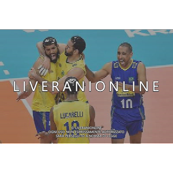 2016.07.16 Krakow Siatkowka mezczyzn Liga Swiatowa 2016 Finaly polfinal Francja - Brazylia N/z Wallace De Souza (BRA) Mauricio Borges Almeida Silva (BRA) Sergio Dutra Santos (BRA) Foto Lukasz Laskowski / PressFocus 2016.07.16 Men Volleyball World League Finals semifinal game France vs Brazil Wallace De Souza (BRA) Mauricio Borges Almeida Silva (BRA) Sergio Dutra Santos (BRA) Credit: Lukasz Laskowski / PressFocus / NEWSPIX.PL --- Newspix.pl AG ALDO LIVERANI SAS ONLY ITALY *** Local Caption *** www.newspix.pl mail us: info@newspix.pl call us: 0048 022 23 22 222 --- Polish Picture Agency by Ringier Axel Springer Poland