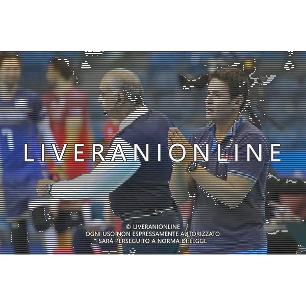 17.07.2016 KRAKOW TAURON ARENA UL. LEMA 7 ( POLAND ) SIATKOWKA MEZCZYZN ( MEN\'S VOLLEYBALL ) FINAL LIGI SWIATOWEJ 2016 - FINAL SIX ( FIVB WORLD LEAGUE FINALS KRAKOW 2016 ) MECZ O TRZECIE MIEJSCE FRANCJA - WLOCHY ( FINALS GAME 3-4 PLACES GAME FRANCE - ITALY ) NZ (L) REFEREE SEDZIA NASR SHAABAN , (P) GIANLORENZO BLENGINI KONTROWERSJA FOTO JAKUB PIASECKI / CYFRASPORT / NEWSPIX.PL --- Newspix.pl/ AGENZIA ALDO LIVERANI SAS - ITALY ONLY EDITORIAL USE ONLY - FRANCIA - ITALIA Volley Men World League 2016 - FINAL SIX ( 3-4 POSTO ) CRACOVIA POLONIA 17/07/2016