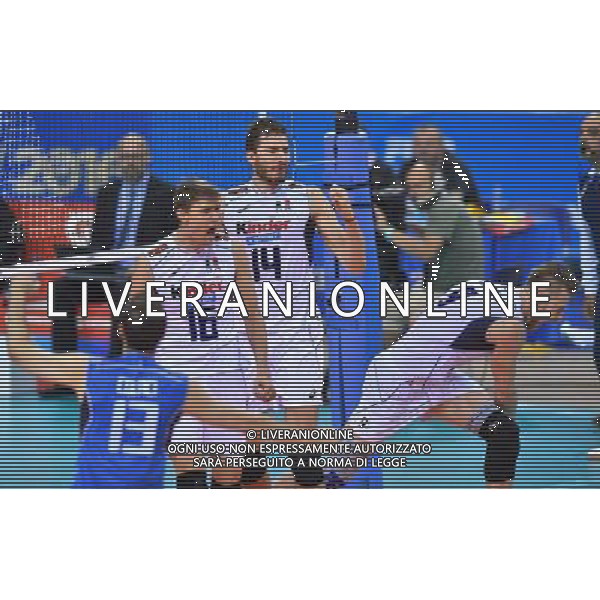 2016.07.17 Krakow Siatkowka mezczyzn Liga Swiatowa 2016 Finaly mech o 3 miejsce Francja - Wlochy N/z Oleg Antonov (ITA) Matteo Piano (ITA) Ivan Zaytsev (ITA) Foto Lukasz Laskowski / PressFocus 2016.07.17 Men Volleyball World League Finals 3rd place game France vs Italy Oleg Antonov (ITA) Matteo Piano (ITA) Ivan Zaytsev (ITA) Credit: Lukasz Laskowski / PressFocus / NEWSPIX.PL --- Newspix.pl/ AGENZIA ALDO LIVERANI SAS - ITALY ONLY EDITORIAL USE ONLY - FRANCIA - ITALIA Volley Men World League 2016 - FINAL SIX ( 3-4 POSTO ) CRACOVIA POLONIA 17/07/2016