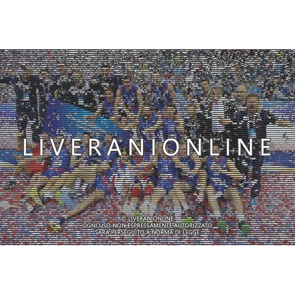 17.07.2016 KRAKOW TAURON ARENA UL. LEMA 7 ( POLAND ) SIATKOWKA MEZCZYZN ( MEN\'S VOLLEYBALL ) FINAL LIGI SWIATOWEJ 2016 - FINAL SIX ( FIVB WORLD LEAGUE FINALS KRAKOW 2016 ) MECZ FINALOWY SERBIA - BRAZYLIA ( FINALS GAME 1-2 PLACES GAME SERBIA - BRAZIL) NZ RADOSC ZWYCIESTWO PUCHARMILOS NIKIC , TOMISLAV DOKIC , SRECKO LISINAC , NEVEN MAJSTROVIC , ALEKSA BRDJOVIC , SRECKO LISINAC , UROS KOVACEVIC , DRAGAN STANKOVIC , NARKO IVOVIC , NIKOLA JOVOVIC , DRAZEN LUBURIC , FOTO JAKUB PIASECKI / CYFRASPORT / NEWSPIX.PL --- Newspix.pl/ AGENZIA ALDO LIVERANI SAS - ITALY ONLY - EDITORIAL USE ONLY- SERBIA - BRASILE Volley Men World League 2016 - FINAL SIX (FINALE ) CRACOVIA POLONIA 17/07/2016