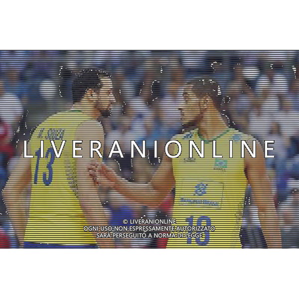2016.07.17 KRAKOW - TAURON ARENA LIGA SWIATOWA SIATKOWKA FINAL SERBIA - BRAZYLIA NZ MAURICIO SOUZA BRAZYLIA RICARDO LUCARELLI SANTOS DE SOUZA BRAZYLIA FOT LUKASZ WIESZALA / FOKUSMEDIA / NEWSPIX.PL --- Newspix.pl --- Newspix.pl/ AGENZIA ALDO LIVERANI SAS - ITALY ONLY - EDITORIAL USE ONLY- SERBIA - BRASILE Volley Men World League 2016 - FINAL SIX (FINALE ) CRACOVIA POLONIA 17/07/2016