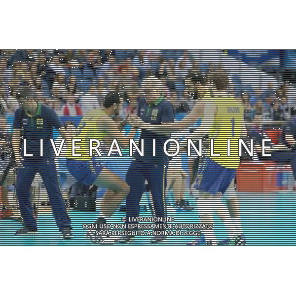 2016.07.17 KRAKOW - TAURON ARENA LIGA SWIATOWA SIATKOWKA FINAL SERBIA - BRAZYLIA NZ REZENDE BERNARDO TRENER BRAZYLIA EDER CARBONERA BRAZYLIA FOT LUKASZ WIESZALA / FOKUSMEDIA / NEWSPIX.PL --- Newspix.pl --- Newspix.pl/ AGENZIA ALDO LIVERANI SAS - ITALY ONLY - EDITORIAL USE ONLY- SERBIA - BRASILE Volley Men World League 2016 - FINAL SIX (FINALE ) CRACOVIA POLONIA 17/07/2016