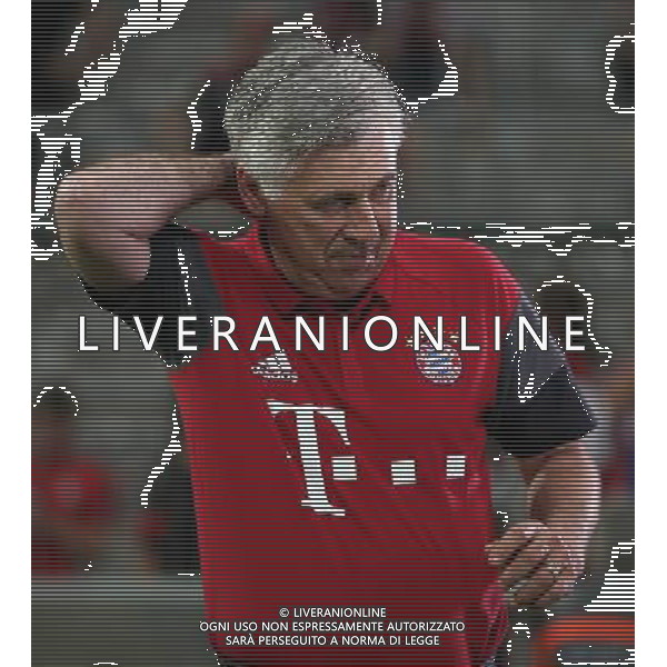 firo : Fu§ball,Fussball : 20.07.2016 1. Bundesliga, Saison 2016/2017: FC Bayern MŸnchen - Manchester City FC, Testspiel, Trainer Carlo Ancelotti ( MŸnchen ), halbe Figur, Gestik $worldrightsEs gelten unsere AGB, einsehbar auf www.firosportphoto.de copyright by firo sportphoto: Coesfelder Str. 207 D- 48249 DŸlmen www.firosportphoto.de mail@firosportphoto.de (V o l k s b a n k B o c h u m - W i t t e n ) IBAN DE68 4306 0129 0341 1171 00 Tel: +49-2594 - 9916004 Fax: +49-2594 - 9916005 AG ALDO LIVERANI SAS ONLY ITALY