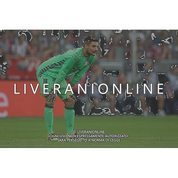 firo : Fußball,Fussball : 20.07.2016 1. Bundesliga, Saison 2016/2017: FC Bayern München - Manchester City FC, Testspiel,Sven Ulreich ( München ) , ganze Figur, Gestik $worldrightsEs gelten unsere AGB, einsehbar auf www.firosportphoto.de copyright by firo sportphoto: Coesfelder Str. 207 D- 48249 Dülmen www.firosportphoto.de mail@firosportphoto.de (V o l k s b a n k B o c h u m - W i t t e n ) IBAN DE68 4306 0129 0341 1171 00 Tel: +49-2594 - 9916004 Fax: +49-2594 - 9916005 AG ALDO LIVERANI SAS ONLY ITALY