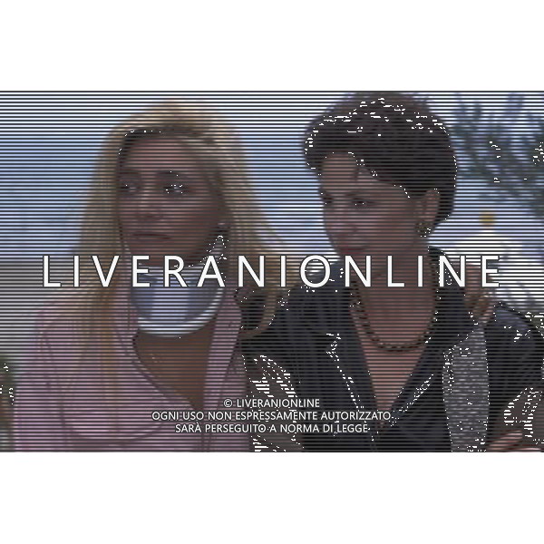 Mara Venier, pseudonimo di Mara Povoleri, attrice e conduttrice televisiva italiana. - Retrospettiva nella foto con Ottavia Piccolo nel 1991 © Archivio / AGENZIA ALDO LIVERANI SAS