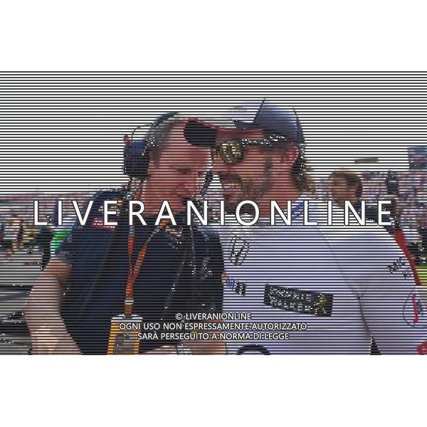 (L to R): Paul Monaghan (GBR) Red Bull Racing Chief Engineer with Fernando Alonso (ESP) McLaren on the grid. 24.07.2016. Formula 1 World Championship, Rd 11, Hungarian Grand Prix, Budapest, Hungary, Race Day. ag aldo liverani sas onlyitaly