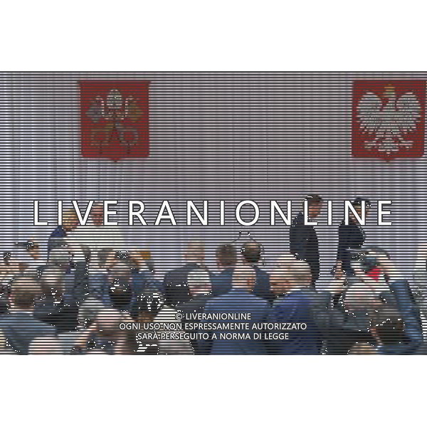 2016.07.27 KRAKOW - ZAMEK WAWELSKI SPOTKANIE PAPIEZ FRANCISZEK Z WLADZAMI PREZYDENT PREMIER SDM SWIATOWE DNI MLODZIEZY WAWEL ZAMEK KROLEWSKI NA WAWELU POWITANIE SDM MEETING OF POPE FRANCIS WITH THE AUTHORITIES AND DIPLOMATIC CORPS IN THE WAWEL ROYAL CASTLE, PAPAL WELCOME WORLD YOUTH DAY NZ AGATA KORNHAUSER DUDA PAPIEZ FRANCISZEK PREZYDENT ANDRZEJ DUDA FOT LUKASZ WIESZALA / FOKUSMEDIA/NEWSPIX.PL --- Newspix.pl / AGENZIA ALDO LIVERANI SAS - ITALY ONLY - EDITORIAL USE ONLY Sua Santita\' il Santo Padre Papa Francesco incontra le autoritÃ \' e corpo diplomatico al Castello Reale di Wawel con cerimonia di benvenuto nella giornata mondiale della gioventu\' a Cracovia in Polonia 27 luglio 2016
