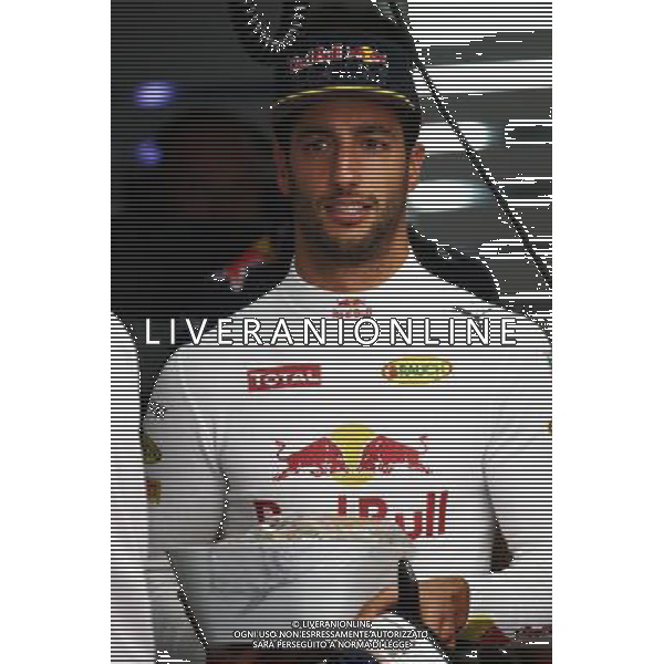 Daniel Ricciardo (AUS) Red Bull Racing with a bowl of sweets. 30.07.2016. Formula 1 World Championship, Rd 12, German Grand Prix, Hockenheim, Germany, Qualifying Day. AG ALDO LIVERANI SAS ONLY ITALY