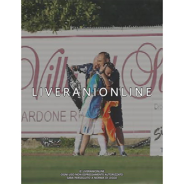 abbraccio Asta con Nicola Luche ,Feralpisalo-Reggiana partita coppa italia,salo 31 luglio 2016.Ph Fotolive, Simone Venezia e Filippo Venezia/AGENZIA ALDO LIVERANI SAS FeralpiSalo\' - Reggiana Coppa Italia Tim Cup 31 luglio 2016 