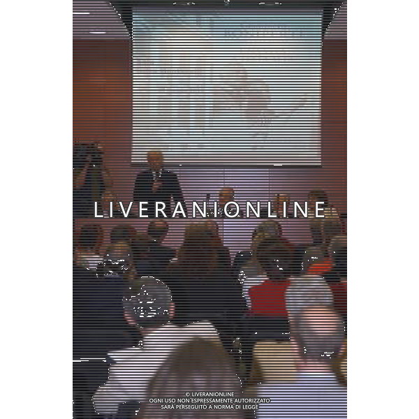 MILANO, 20-05-03 DFP/MARCO DE PONTI PRESENTAZIONE LIBRO GIAMPIERO BONIPERTI: NELLA FOTO CANDIDO CANNAVO-CESARE ROMITI -GIAMPIERO BONIPERTI GIOVANNI TRAPATTONI ED ENRICA SPERONI AG ALDO LIVERANI SAS