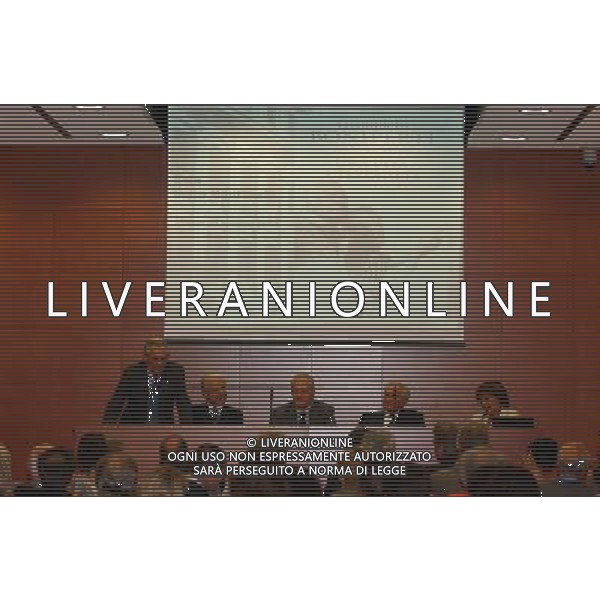 MILANO, 20-05-03 DFP/MARCO DE PONTI PRESENTAZIONE LIBRO GIAMPIERO BONIPERTI: NELLA FOTO CANDIDO CANNAVO-CESARE ROMITI -GIAMPIERO BONIPERTI GIOVANNI TRAPATTONI ED ENRICA SPERONI AG ALDO LIVERANI SAS