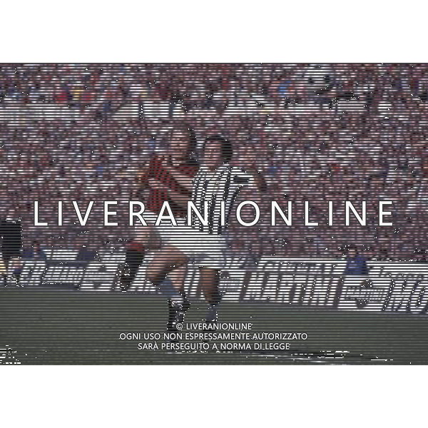 RETROSPETTIVA ROMEO BENETTI CALCIATORE NELLA FOTO ROMEO BENETTI CON GIUSPPE FURINO AG ALDO LIVERANI SAS