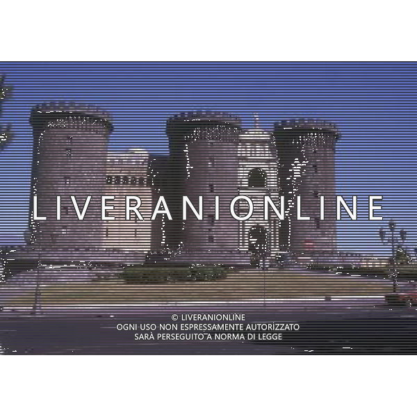 CAMPANIA-NAPOLI NELLA FOTO CASTEL NUOVO O CASTEL MASCHIO ANGIOINO AG ALDO LIVERANI SAS