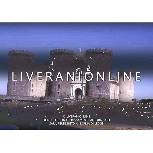 CAMPANIA-NAPOLI NELLA FOTO CASTEL NUOVO O CASTEL MASCHIO ANGIOINO AG ALDO LIVERANI SAS