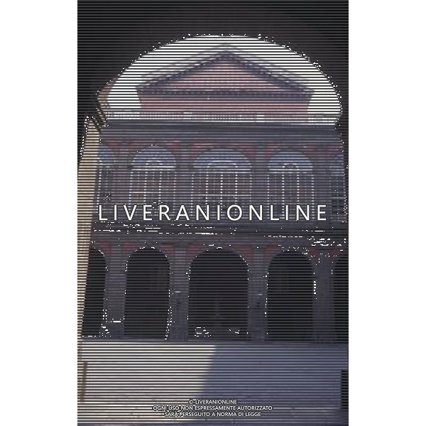 CAMPANIA -NAPOLI NELLA FOTO IL PALAZZO REALE INTERNI ED ESTERNI AG ALDO LIVERANI SAS