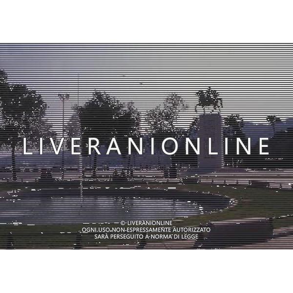 CAMPANIA-NAPOLI NELLA FOTO LA PIAZZA DEL MUNICIPIO AG ALDO LIVERANI SAS