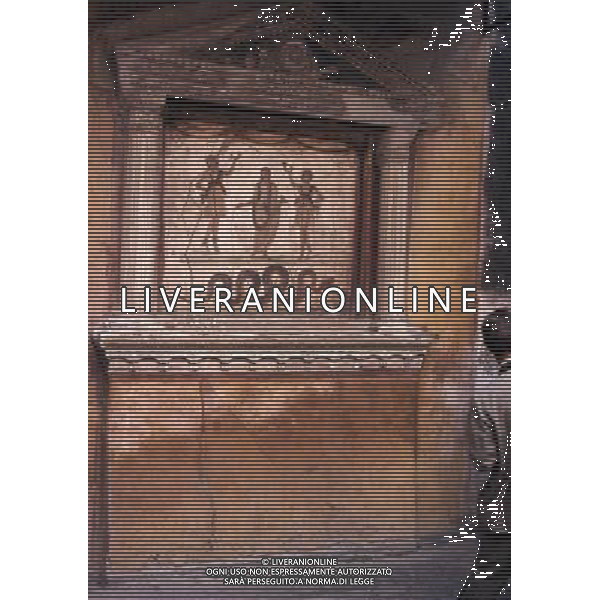CAMPANIA-POMPEI NELLA FOTO POMPEI- CASA DEI VETTI IL LARARIO AG ALDO LIVERANI SAS
