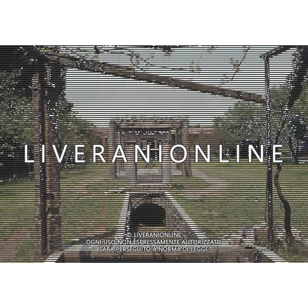 CAMPANIA-POMPEI NELLA FOTO POMPEI -LA CASA DI LOREIO TIBURTINO AG ALDO LIVERANI