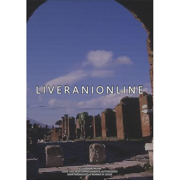 CAMPANIA-POMPEI NELLA FOTO POMPEI-VIA DEL FORO AG ALDO LIVERANI SAS