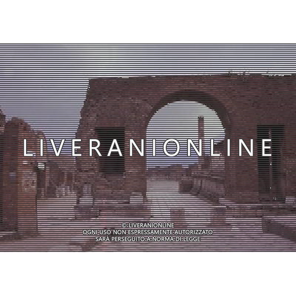 CAMPANIA-POMPEI NELLA FOTO POMPEI- ARCO DI NERONE DA VIA DEL FORO AG ALDO LIVERANI SAS