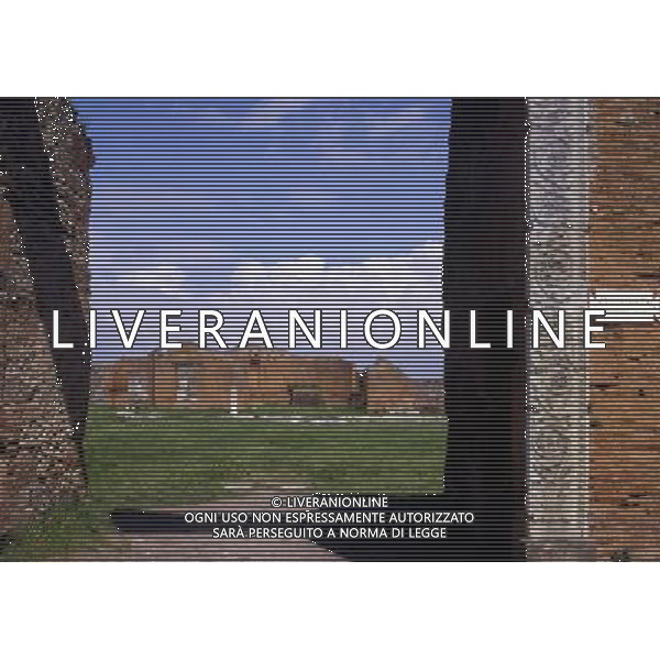 CAMPANIA-POMPEI NELLA FOTO POMPEI-EDIFICIO DI EUMACHIA AG ALDO LIVERANI SAS