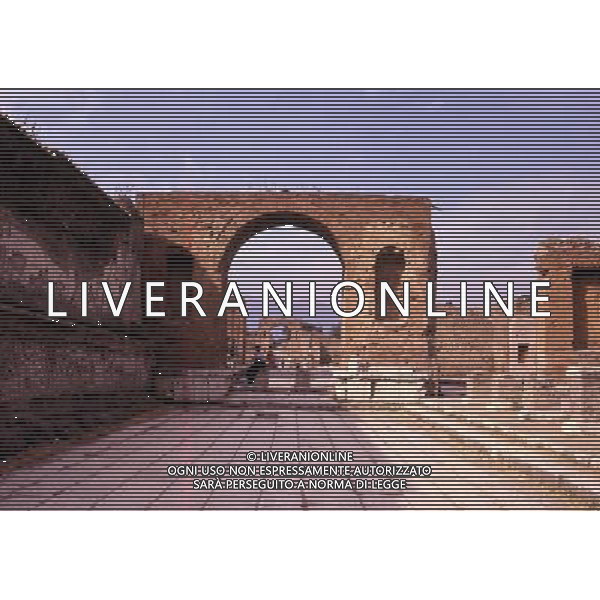 CAMPANIA-POMPEI NELLA FOTO POMPEI- ARCO DI NERONE DAL FARO AG ALDO LIVERANI SAS